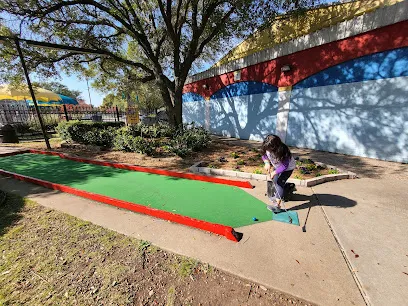 Adventure Landing Dallas mini golf course in Dallas, Texas