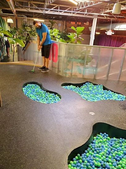 another round mini golf course in Dallas, Texas