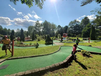 Pizza Chef of Quechee mini golf course in White River Junction, Vermont