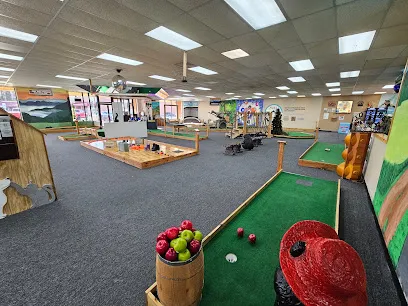 The Traveling Bear Indoor Mini Golf LLC mini golf course in Bristol, Virginia