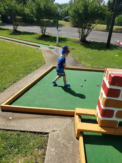 Patterson Golf Park mini golf course in Richmond, Virginia