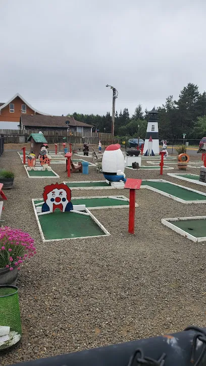 Putt Putt Mini Golf mini golf course in Long Beach, Washington