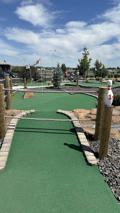 Ten Pin Territory Lake Bowl Mini Golf mini golf course in Moses Lake, Washington