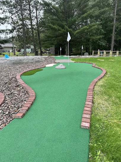 Twisted Pines Putt-Putt & Ice Cream mini golf course in Crivitz, Wisconsin