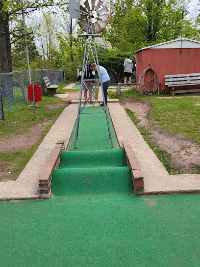 Red Putter Mini Golf mini golf course in Ephraim, Wisconsin