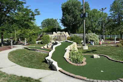 Rock River Lanes & King Pin Adventure Golf mini golf course in Fort Atkinson, Wisconsin