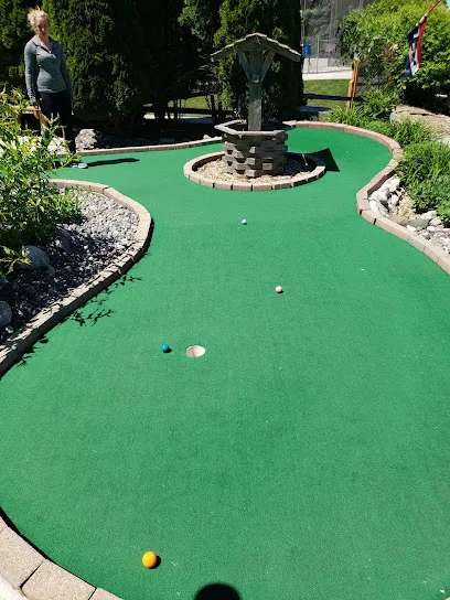 Tom & Jerry's Mini Golf & Batting Cages mini golf course in Plymouth, Wisconsin