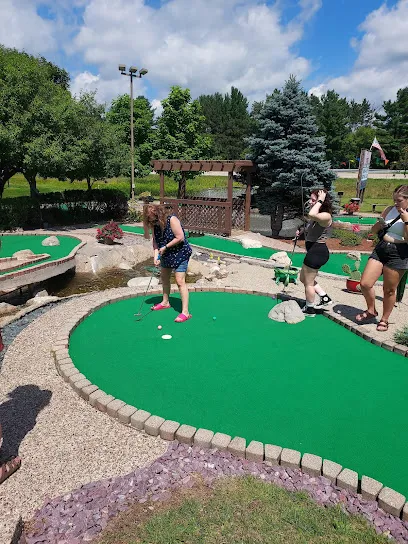 Grand Slam Mini Golf mini golf course in Waupaca, Wisconsin