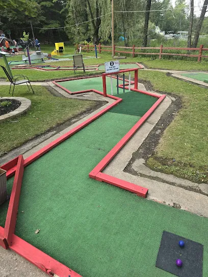 Tom Thumb Mini Golf mini golf course in Waupaca, Wisconsin